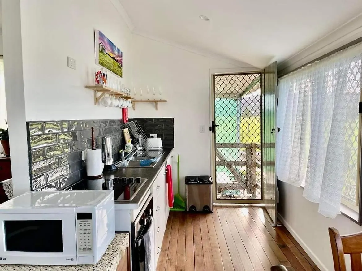 Maroochy River Cabin In The Dam Paddock, 10 Min To The Beach. شاليه